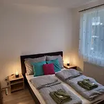 Triangol Apartman: Fürdő, Belváros, * Győr