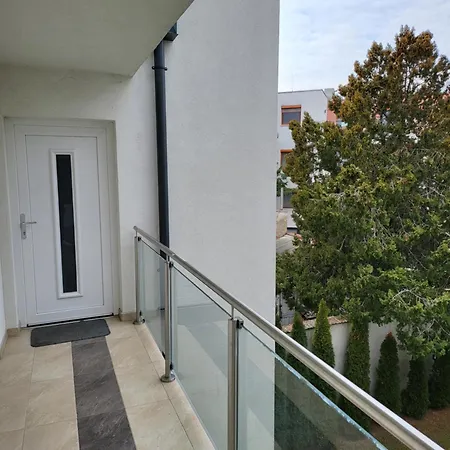 Triangol Apartman: Fuerdo, Belvaros, Apartment