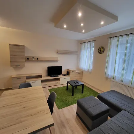Triangol Apartman: Fuerdo, Belvaros, Апартаменты