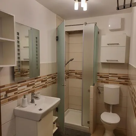 Triangol Apartman: Fuerdo, Belvaros, *