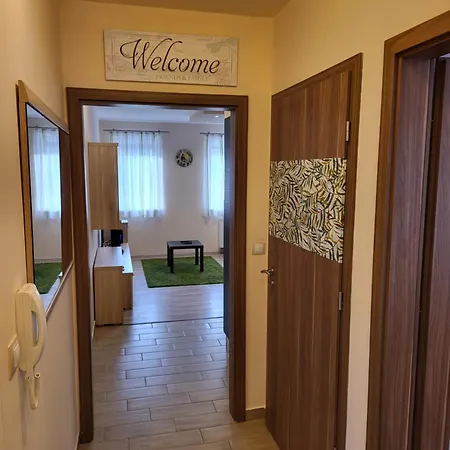 Triangol Apartman: Fuerdo, Belvaros, *